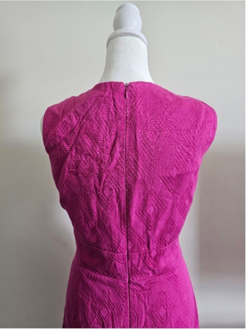 Taylor Pink Fuschia Sheath Sleeveless Dress Size 10 - Picture 4 of 8